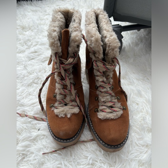 Time and Tru boots - Picture 1 of 4